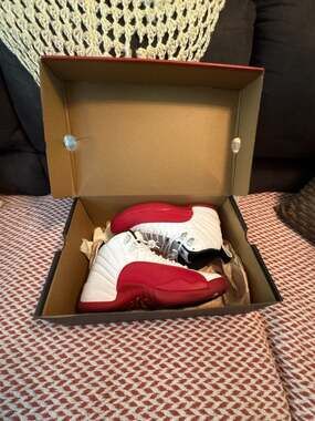 Nike Air Jordan 12 Retro Cherry Size 8